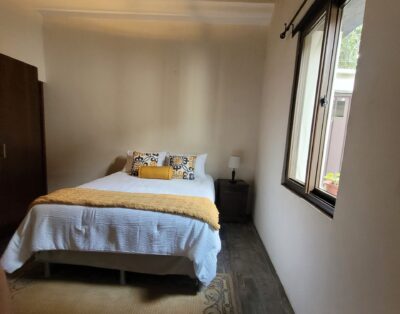 Casita del Rincon: 15-min walk + Parking